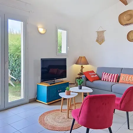 Les Amareyeurs 2 By Interhome Le Château-dʼOléron