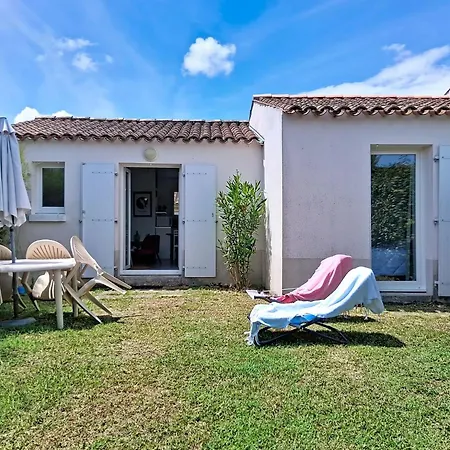 Les Amareyeurs 2 By Interhome * Le Château-dʼOléron
